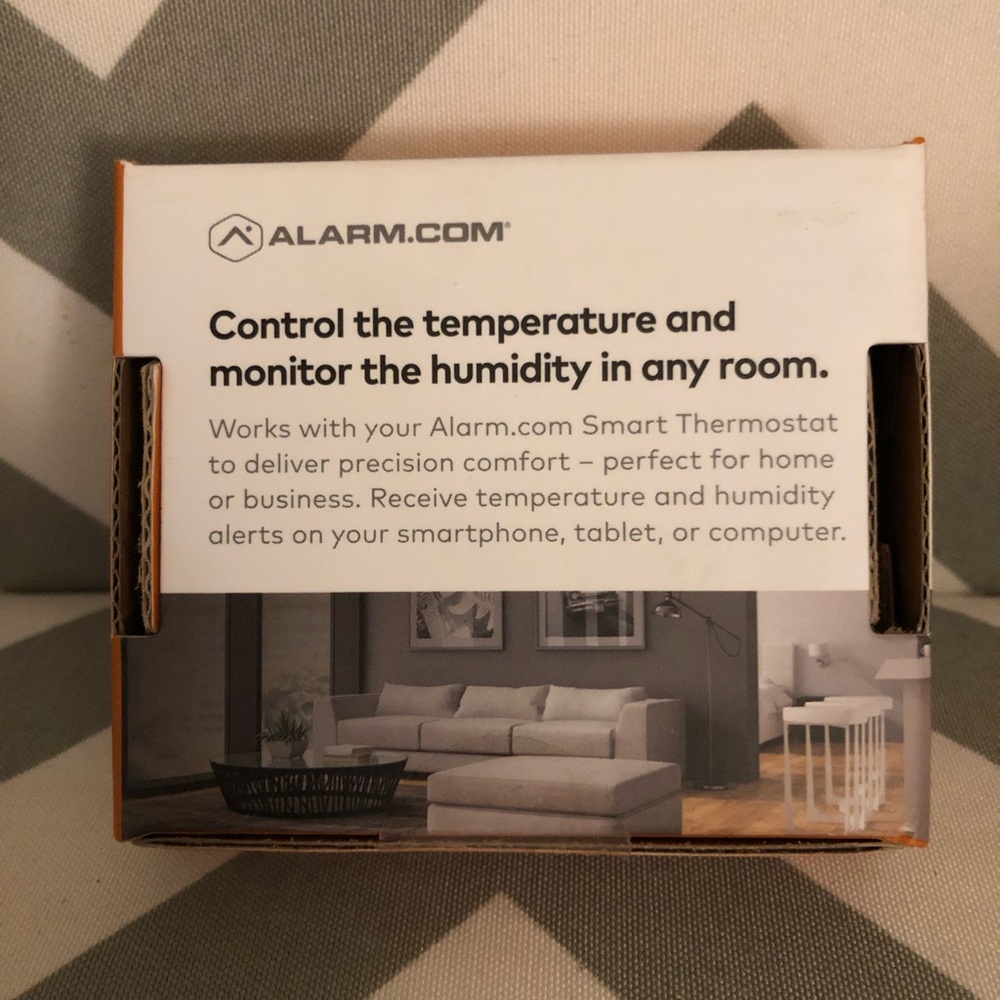 Alarm.com Temperature Sensor - Picture 2 of 6